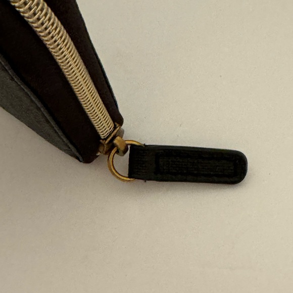 Fossil Leather Zip Around Accordion Wallet Black - Picture 4 of 10